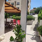Carija Penzion Trogir