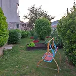 Carija 3*
