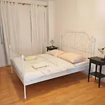 Carija 3*