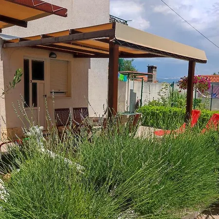 Carija 3* تروغير