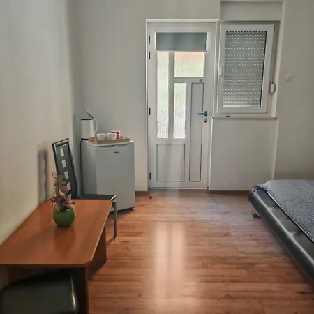 Carija بيت ضيافة تروغير