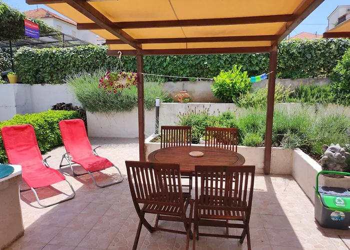 Carija Πανσιόν 3*