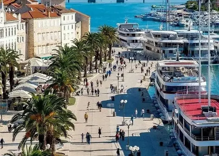 Πανσιόν Carija 3*