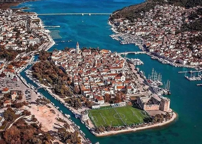 Carija Πανσιόν 3*