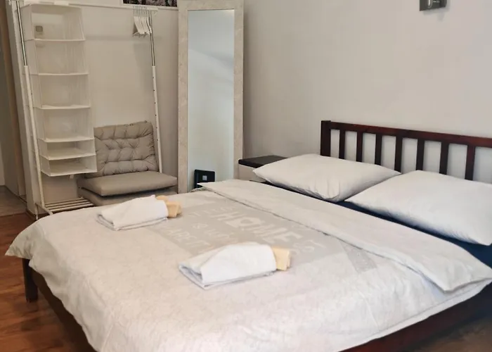 Carija Πανσιόν